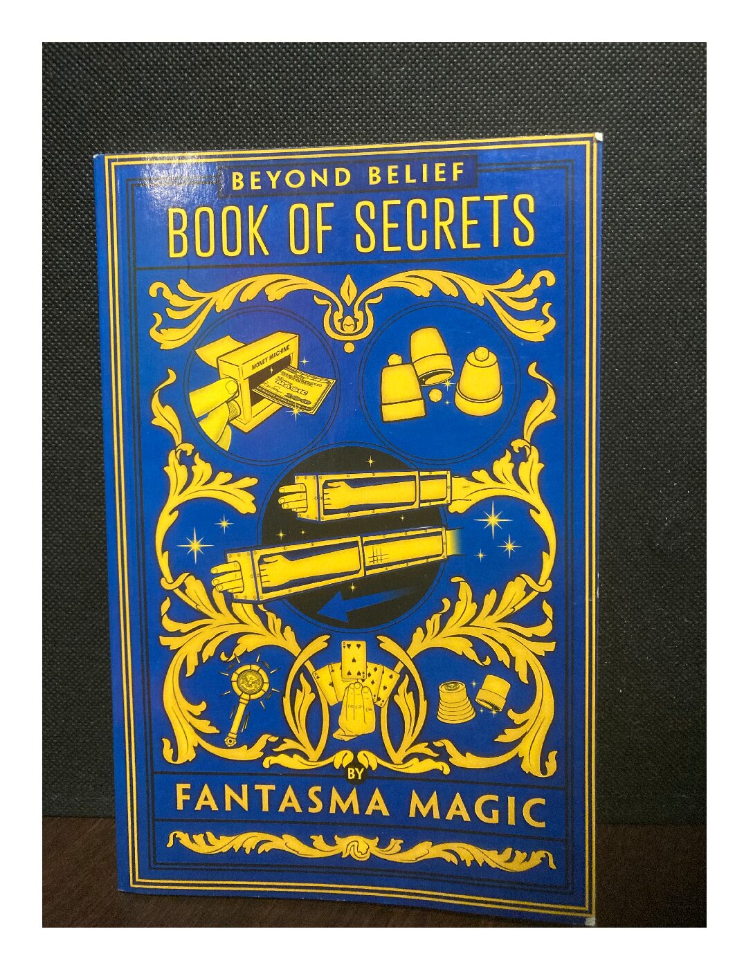 Book Of Secrets Fantasma Magic