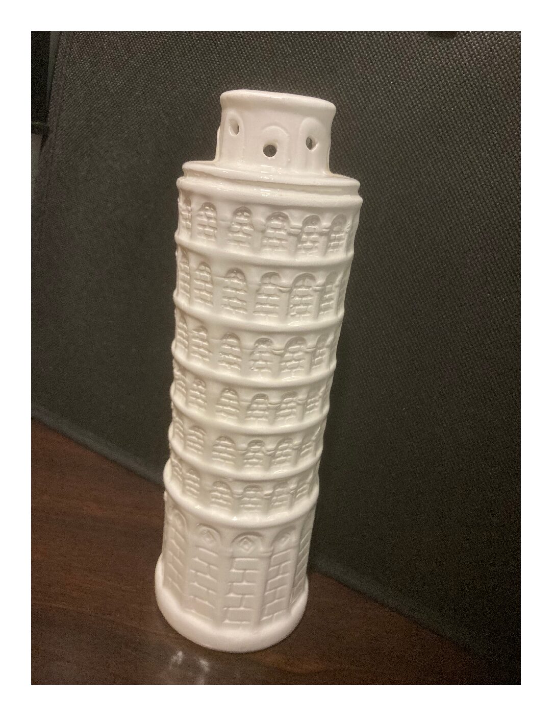 Ceramic Leaning Tower Shaker